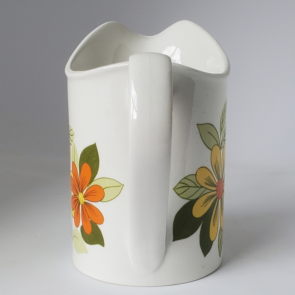 Vintage Johnson Brothers Ironstone Flower Creamer/Milk Jug - Picture 5 of 9